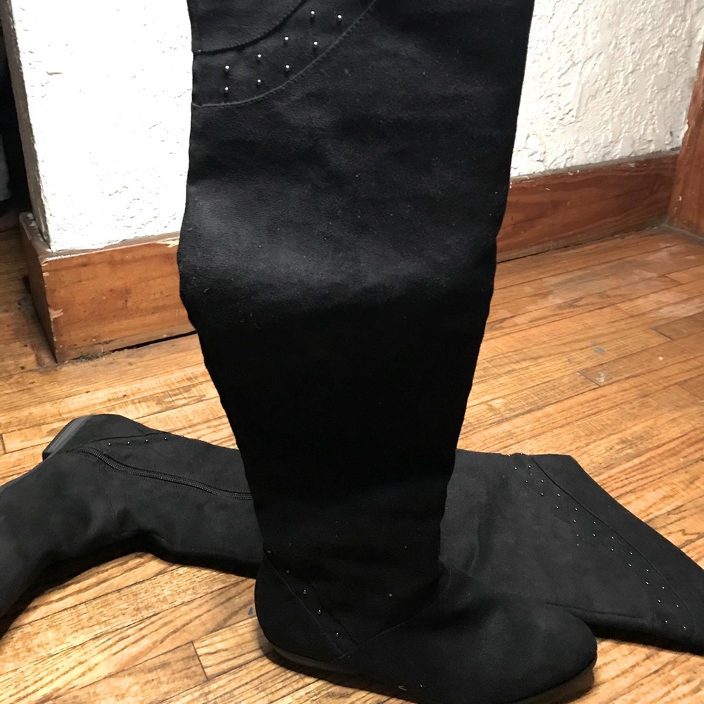 Black knee high boots